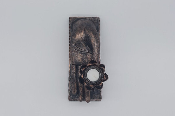 Buddha Hand mit Teelichthalter aus Polyresin, ca. 32 cm