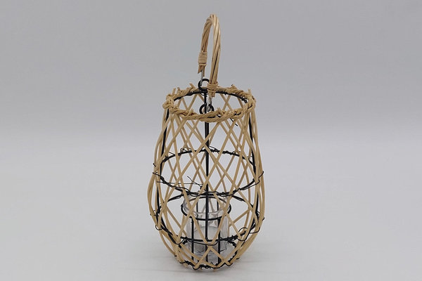 Laterne aus Bambus-Geflecht mit Windlicht, ca. 22 cm