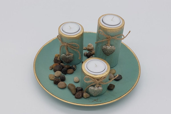 Teelichthalter mit Dekosteinen aus Holz